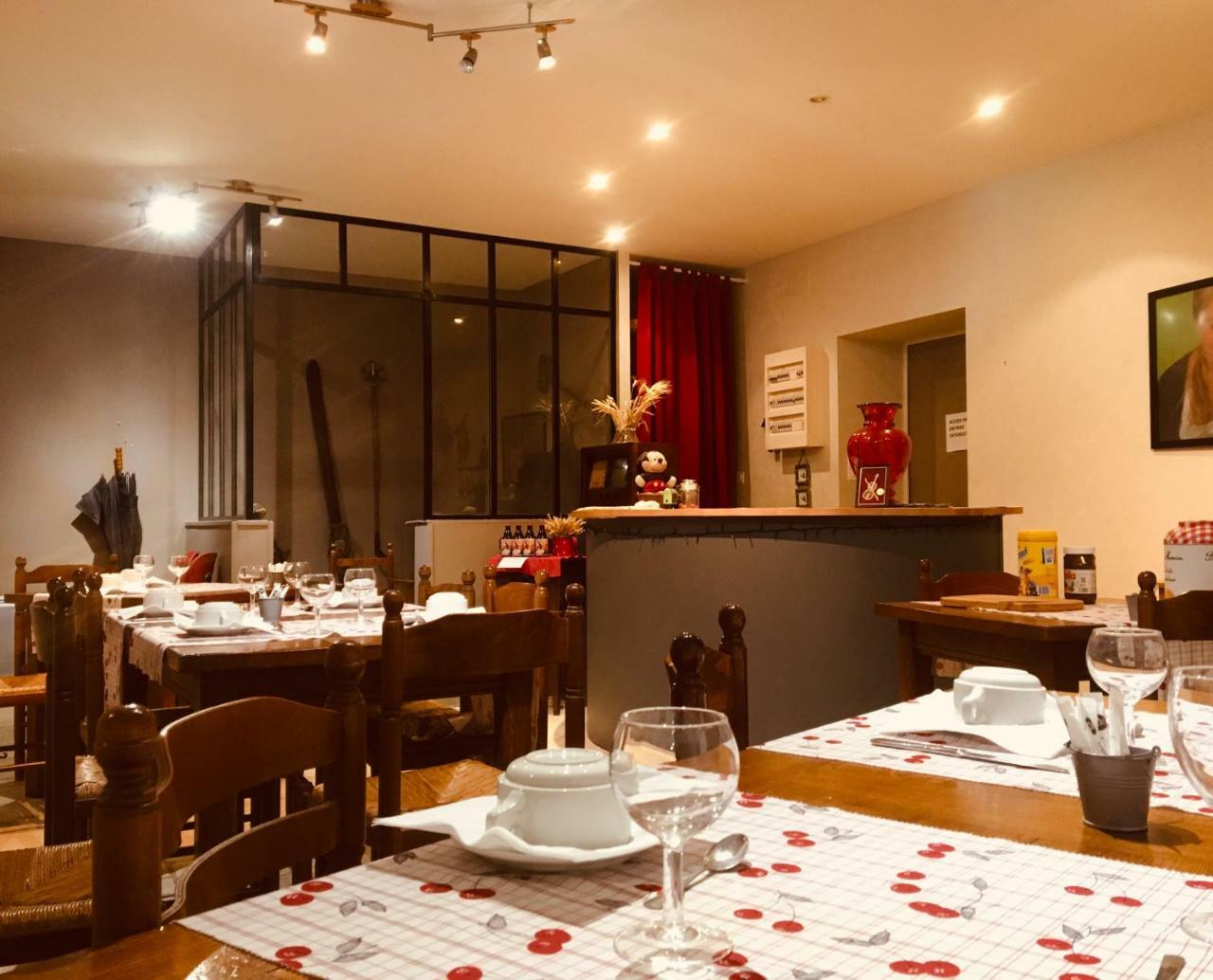 Chambres D'Hotes Les Templiers Rugney Εξωτερικό φωτογραφία